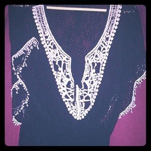 Black&White Laced Blouse